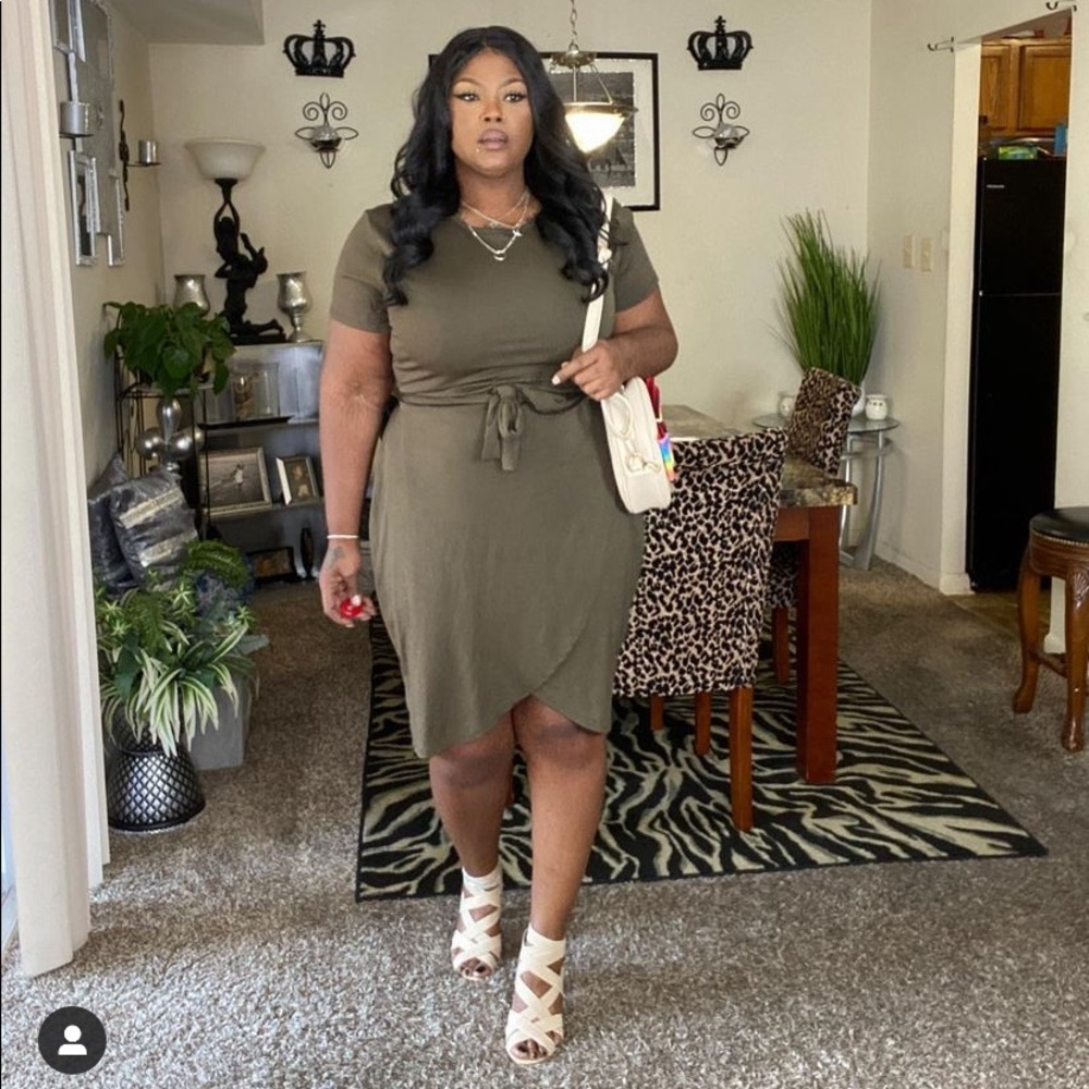 Shein Sexy Asymmetric tie and split Dress 2xl